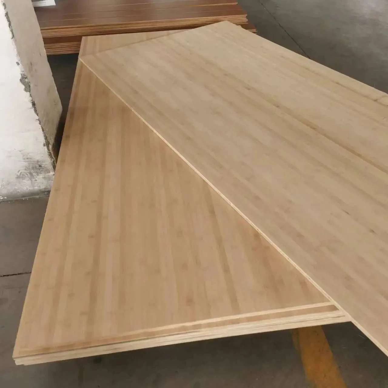 Wholesale exterior weather resistant furniture cutting panels 4x8 laminated mul-layers bamboo plywood