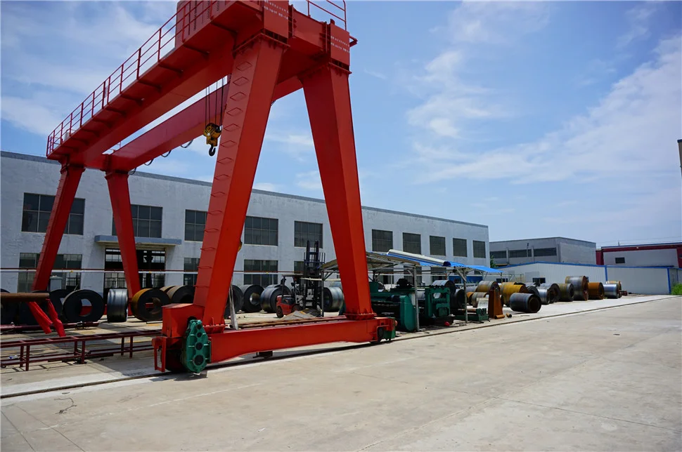 Chinese Factory Direct Sale 6m 8m 10m Galvanized street light pole double single arm for solar street light steel lamp pole