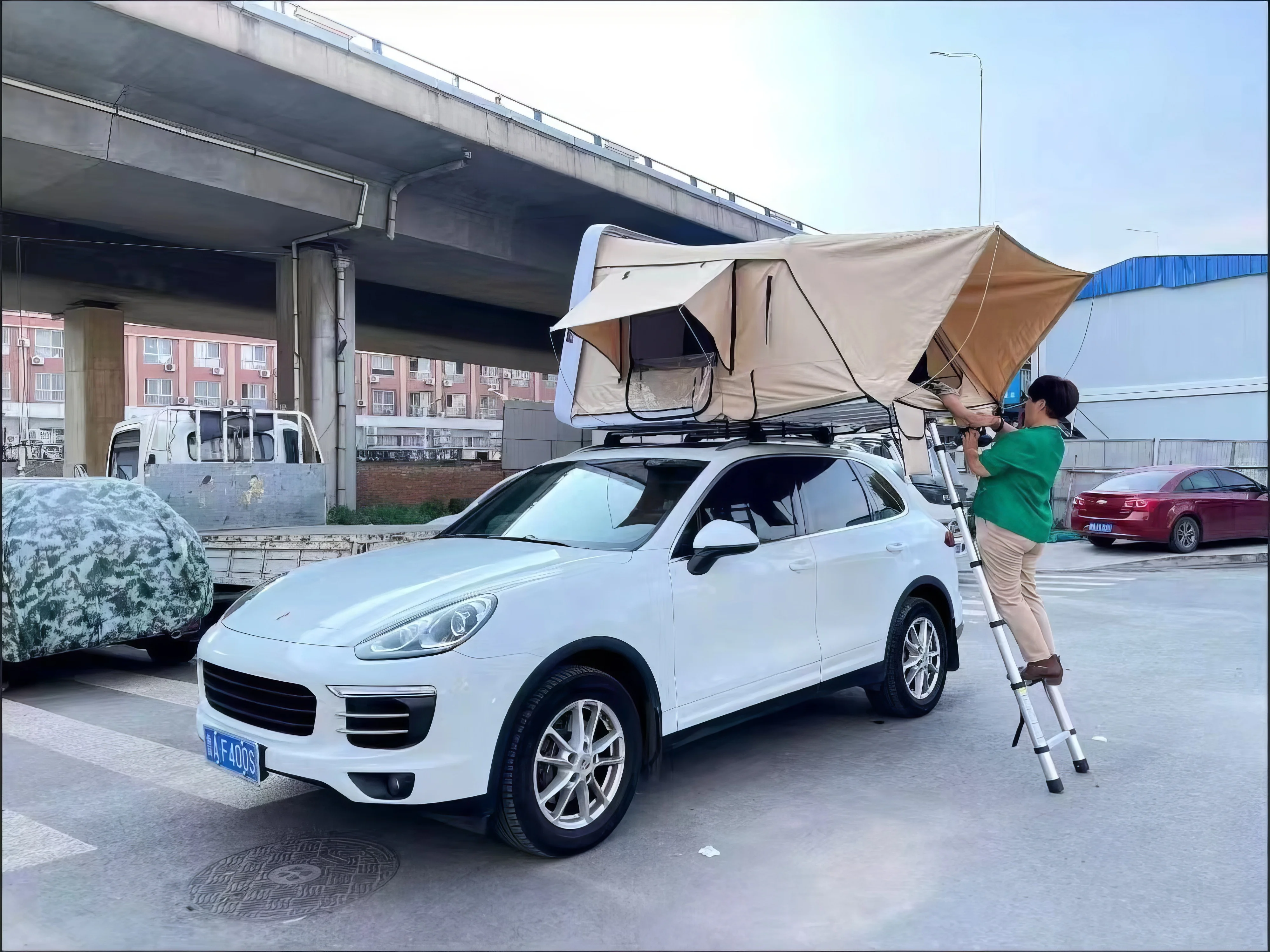 New Travel Wilderness car pickup Outdoor Flip Hard Shell Roof top Ten roof top tent for camping