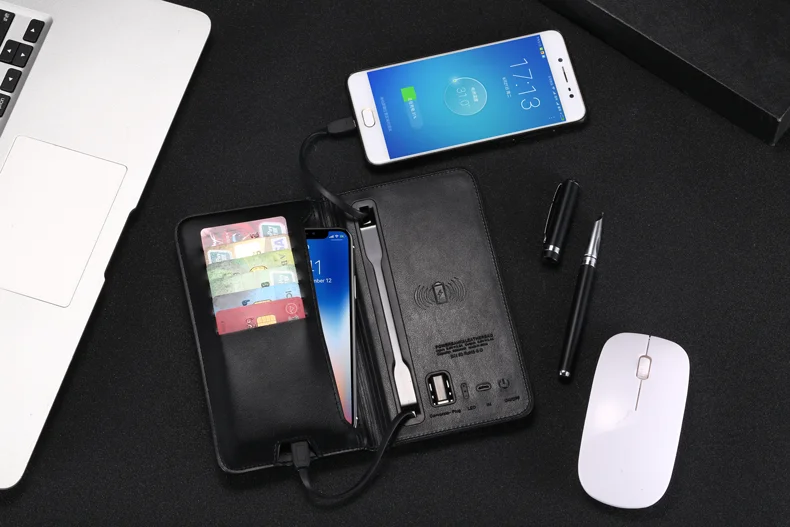 China Professional Customized Wireless Charger Powerbank in Wallet as Business Gift