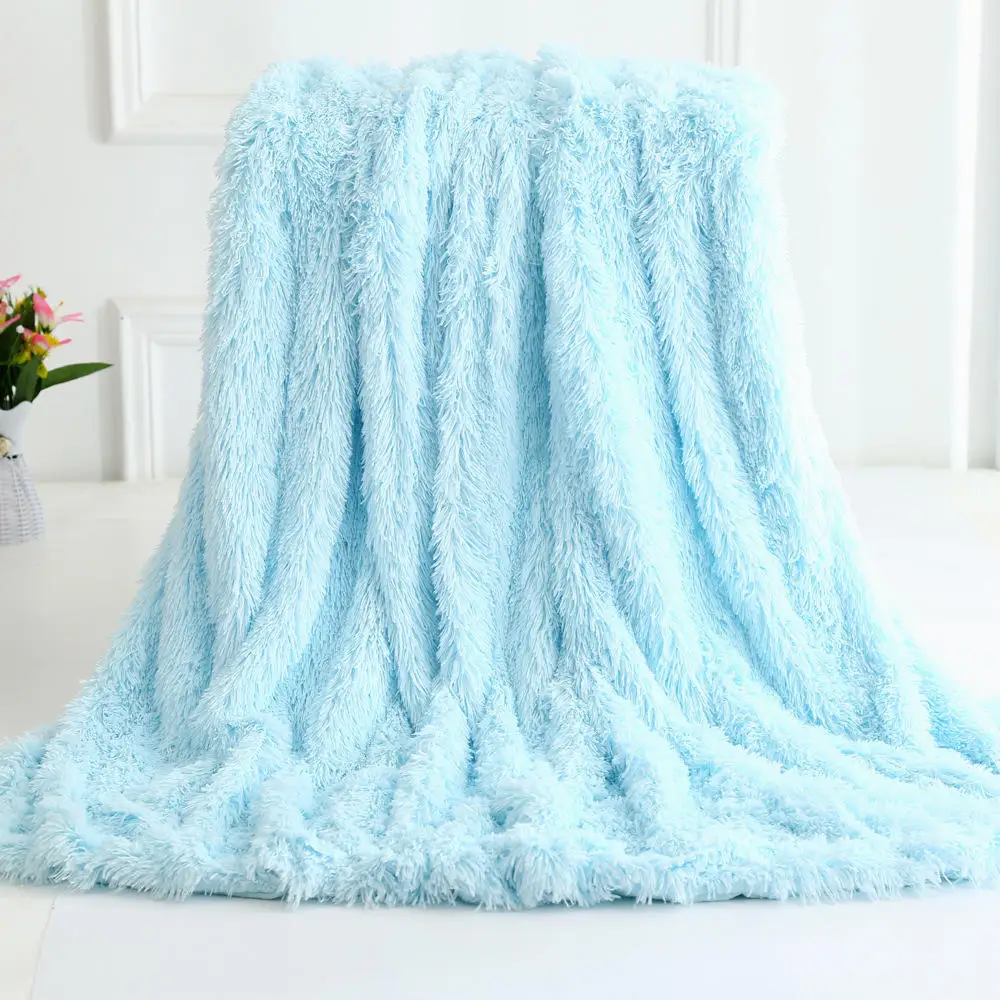Wholesale Factory Luxury Faux Fur Chunky Thick Blanket Soft Warmth Blanket for Winter and Autumn