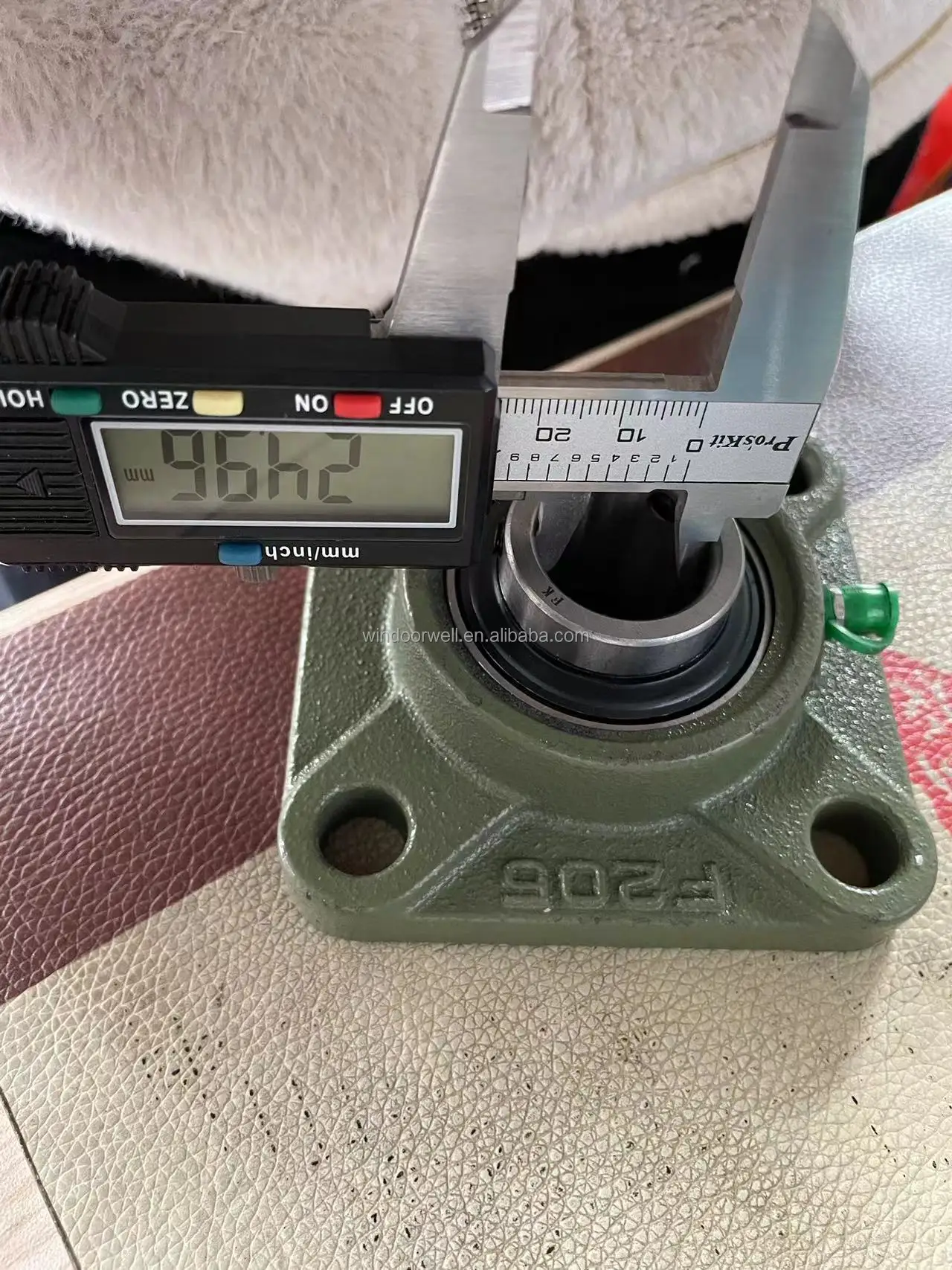 Ball Bearing UCF205 UCF206 UCF207 UCF208 UCF209 UCF210