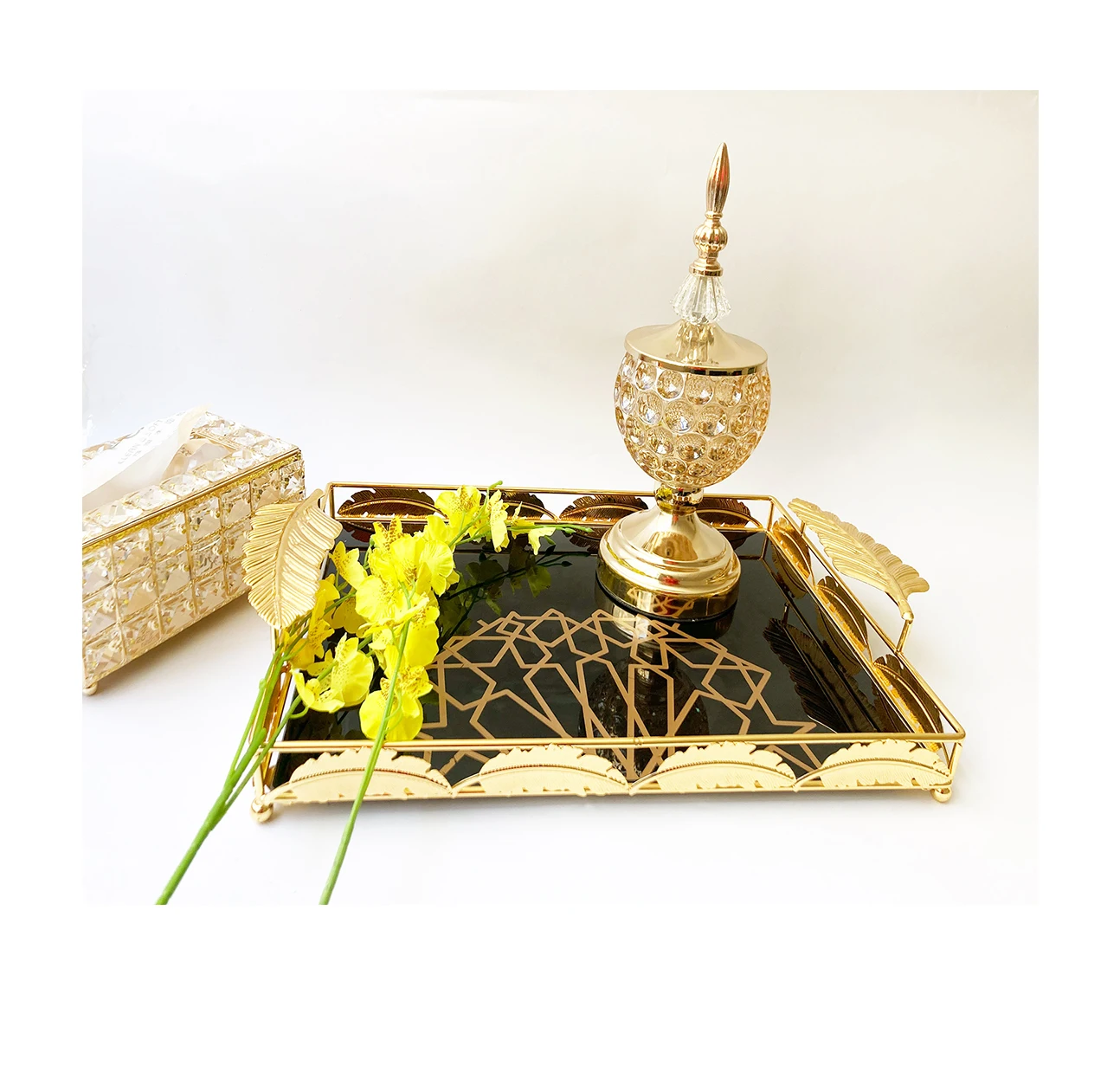 Factory Wholesale Art Leaf Handle Home Fine Dining Restaurant Glossy Black Reflective Tray Stand Storage Tray