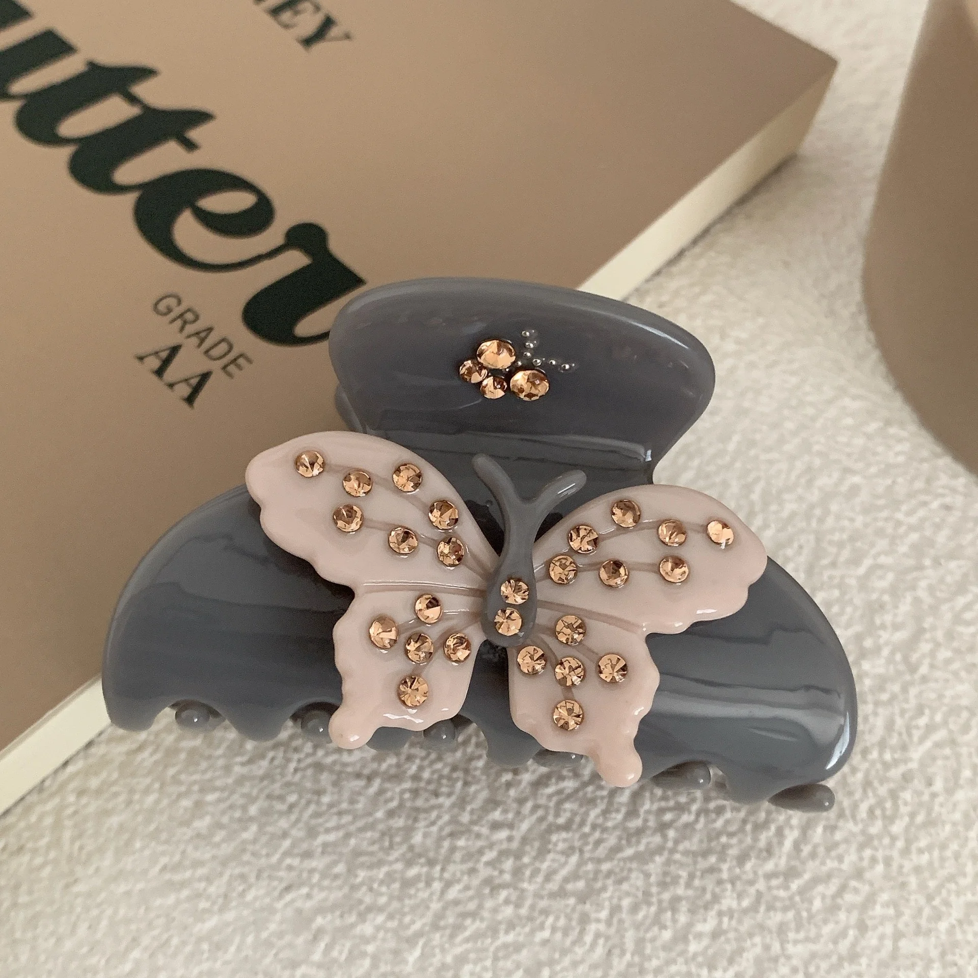 PDANY Elegant Women Ponytail Holder Acetate Hair Claw Clip Shiny Crystal Butterfly Hair Clips Ladies' Custom Accessories