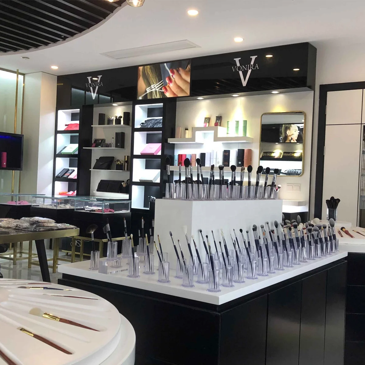 Vonira Beauty Custom OEM Gold Collection Complete Eye Makeup Brushes Set Brochas de Maquillaje Esenciales Para Sombra de Ojos