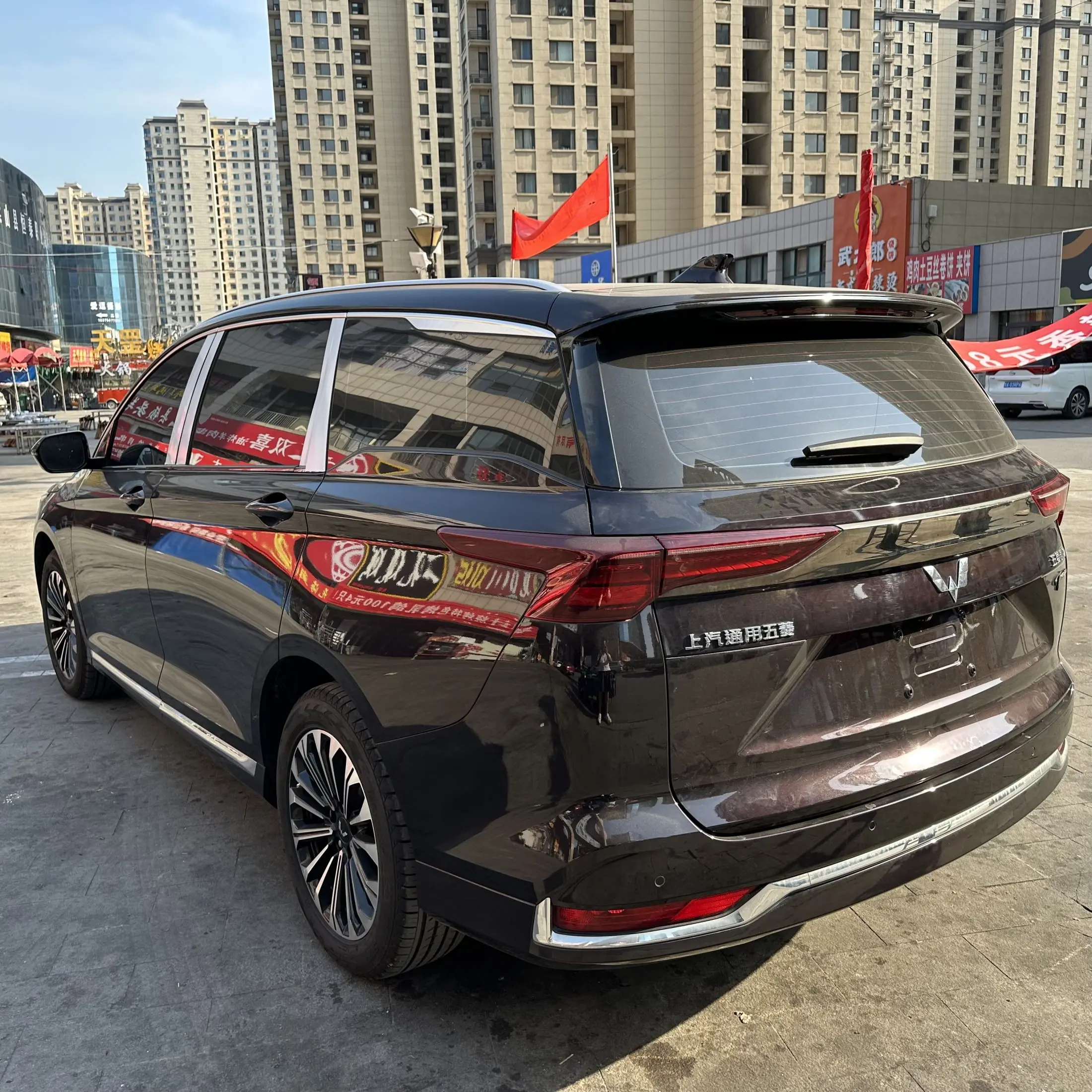 2023 2.0L Dht Hybrid Cars 5Door 6Seats Large Space Family Business New Energy Automobile Wuling Kaijie Victory