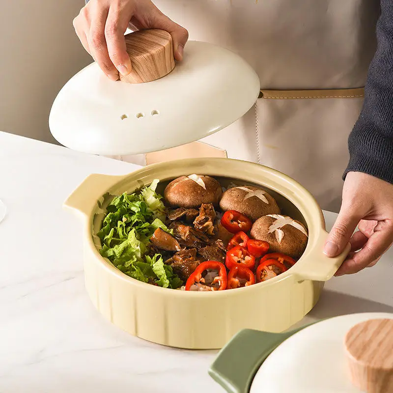Household Wood Grain Handle Round Large Ceramic Casserole, Special Ceramic High Temperature Resistant Casserole for Gas Stove 4L