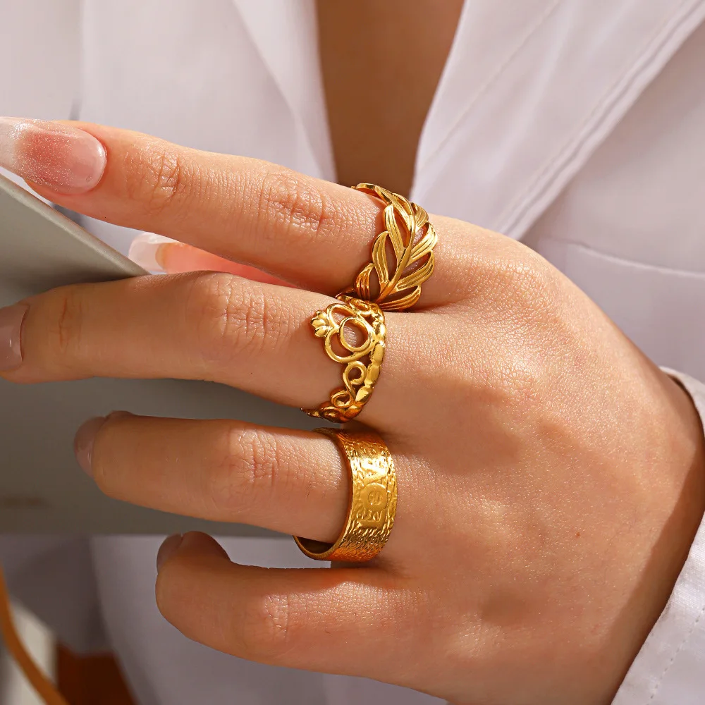 ODM Gold Color leaf Rings Vintage Crown Stainless Steel Gold Plant Ring Waterproof Jewelry Ring