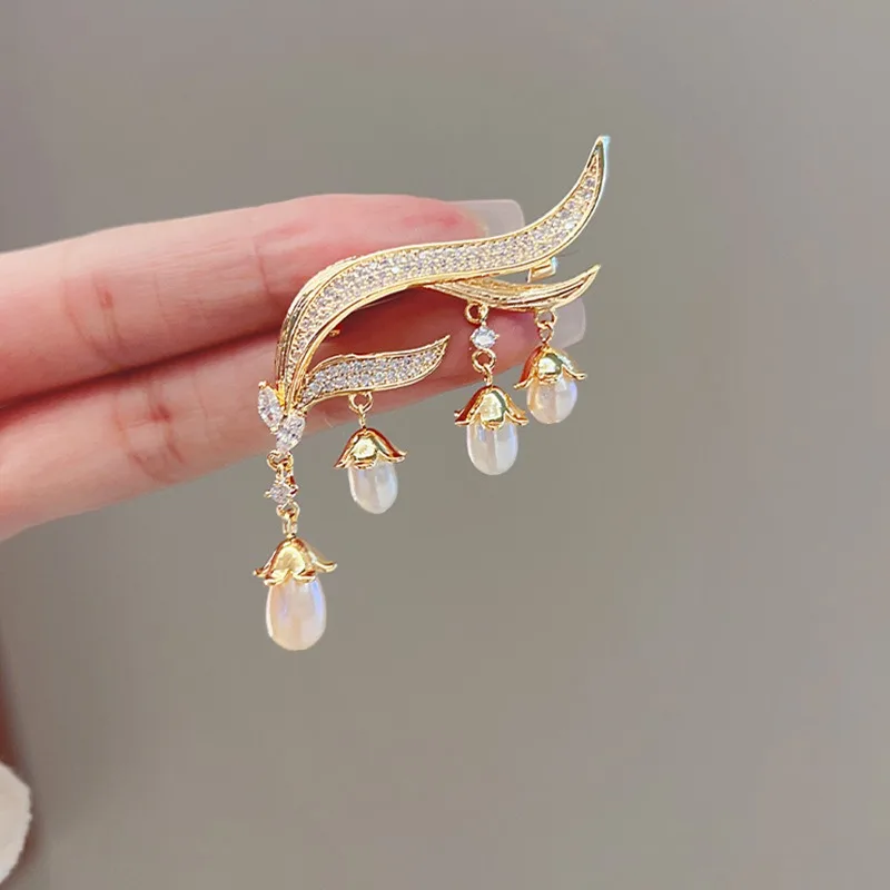 Lily of the Valley Fringe Smart Pearl Brooch High-Grade Feminine Suit Corsage Design Niche Accessories with Sense of Pin