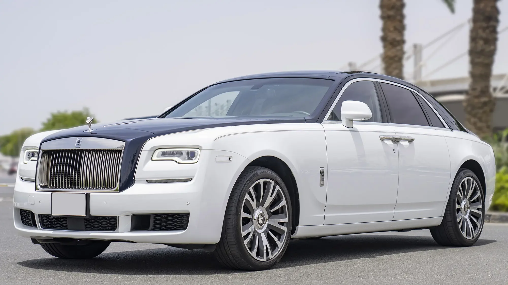 Лидер продаж хорошо использованный автомобиль 2019-2023ROLLS 2023 ROYCE GHOST 6 P готовый к доставке до двери