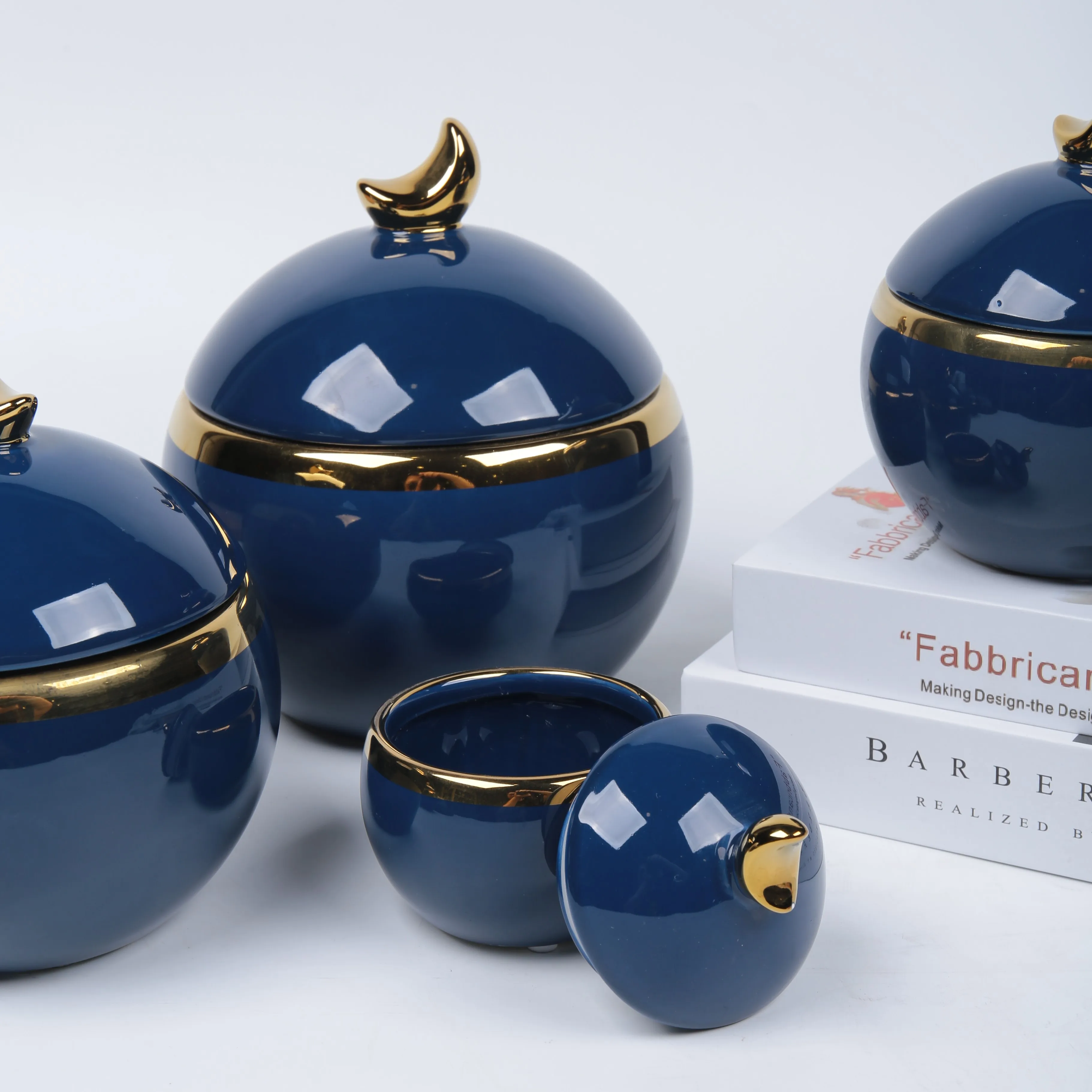 Living room& kitchen luxury gold ceramic decorative storage cookie candy coffee tea storage Jars