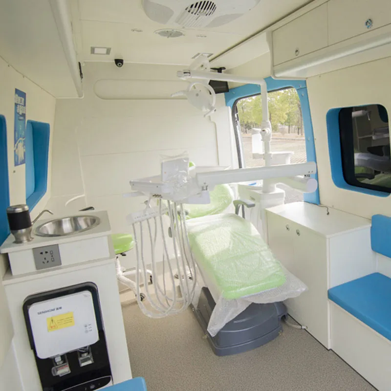 Mobile Dental Service Car Equipped with Complete System Diesel Mobile Clinic Vehicle Medical