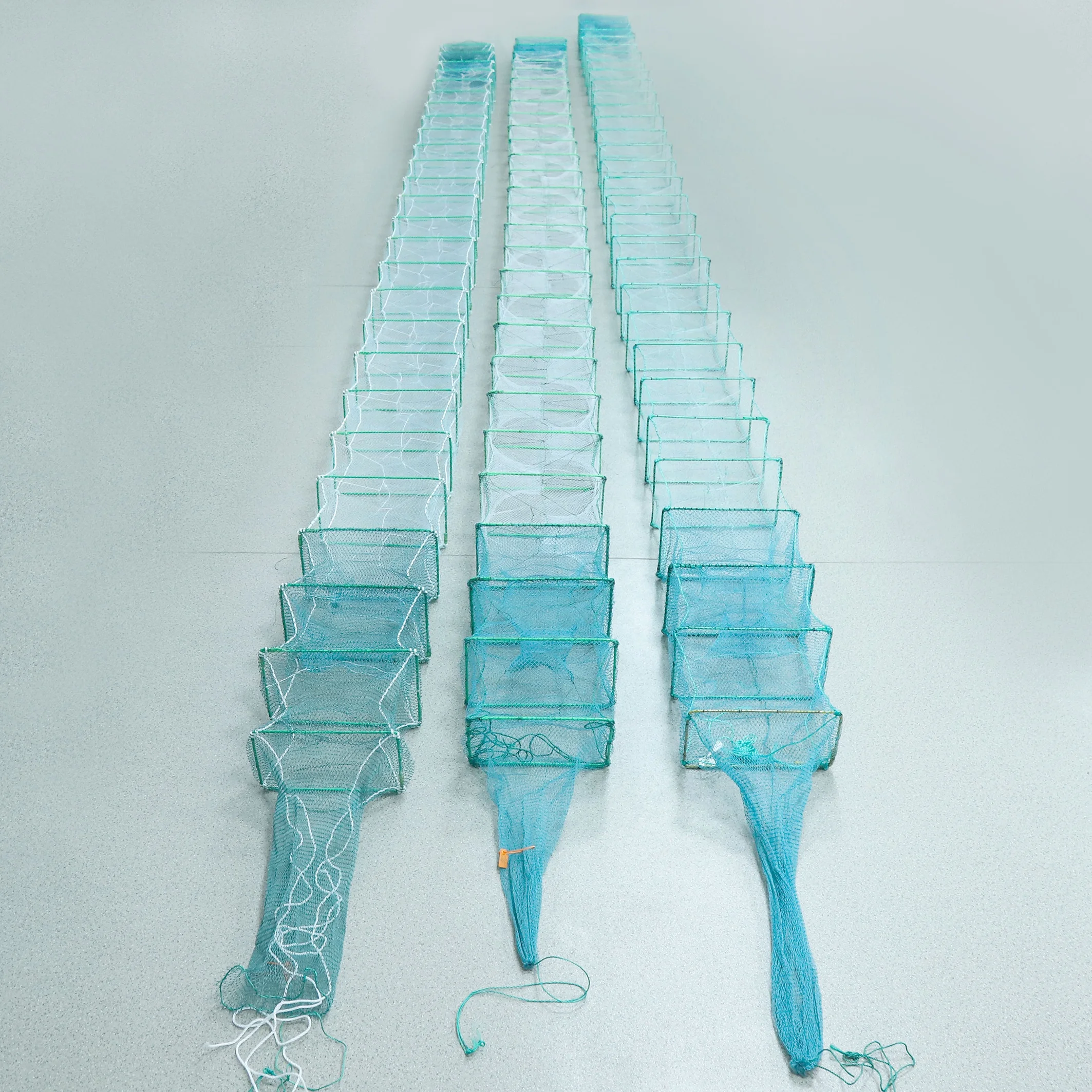 yufeng PE/Nylon Long Trap Fishing Monofilament Cage Trap Green Crab cage Fish, shrimp and crab cages 10 meters long