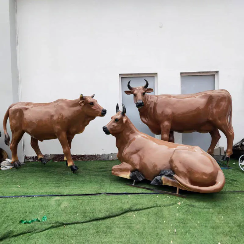 Wholesale Custom FRP Cow Sculpture Commercial Street Landscape Decoration Park Decorative Sketch Painted Cow Sculpture