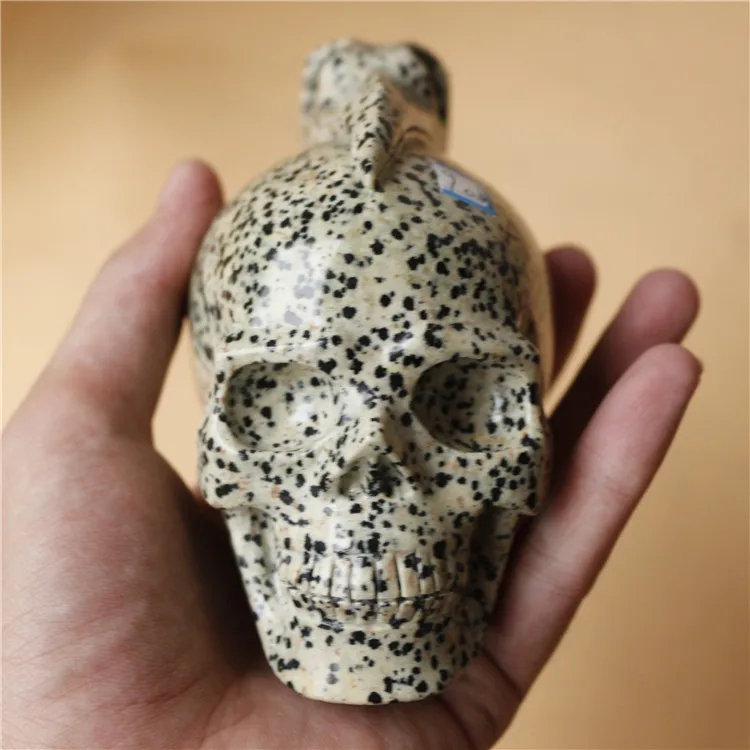 Natural Stone Spot Stone Quartz Crystal stone Skull head