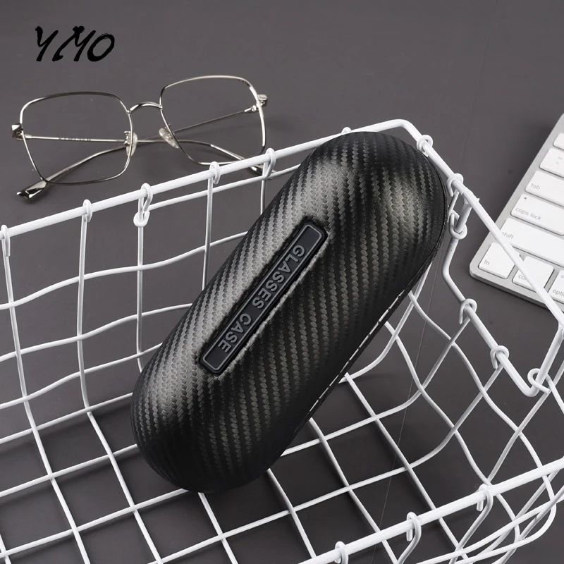 2022 New Carbon Fiber Material Sunglass Case Black Leather Men Eyewear Case Ladies Glass Holder Protect Logo Customized Case