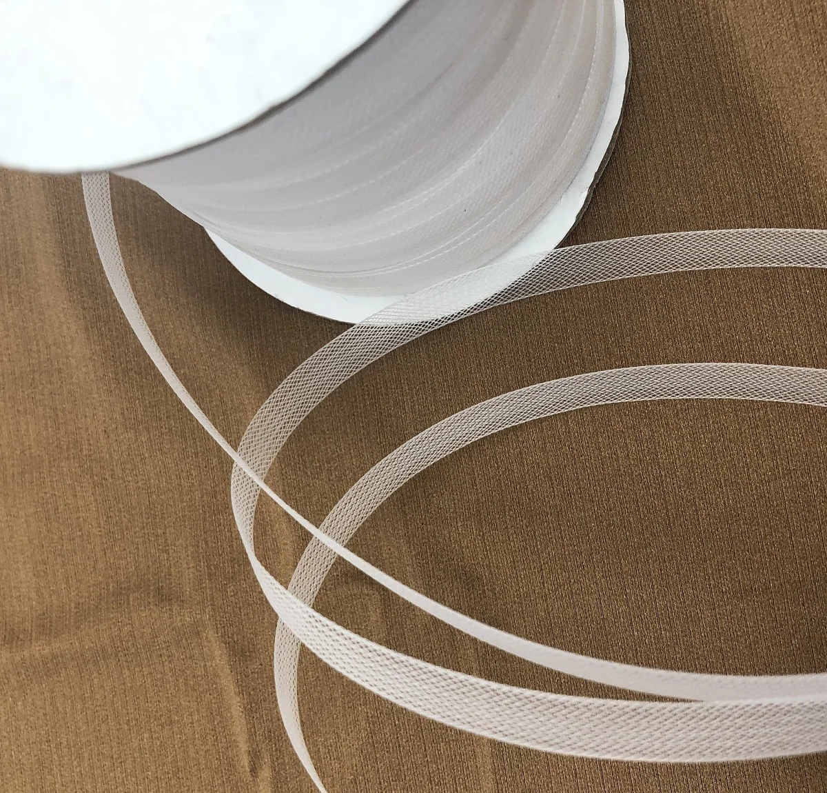 Garment trimming crinoline polyester crinoline for new design clothes horsehair braid in high quality