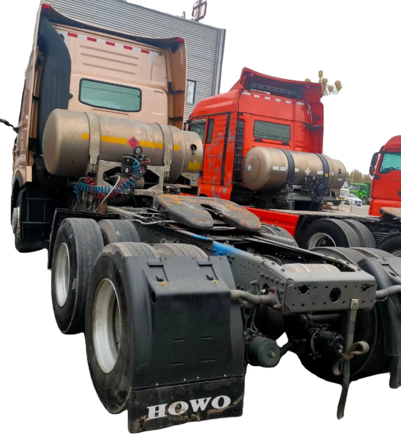 Sale New Used Sinotruk Howo Tractor Head 6x4 Diesel Fuel CNG Type Tractor Truck For Logistics Transportation