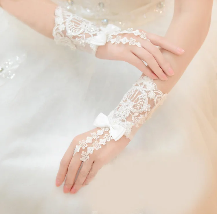 
Wholesale Bridal Beaded Short Wedding Gloves Accessories Wedding Gloves Lace 