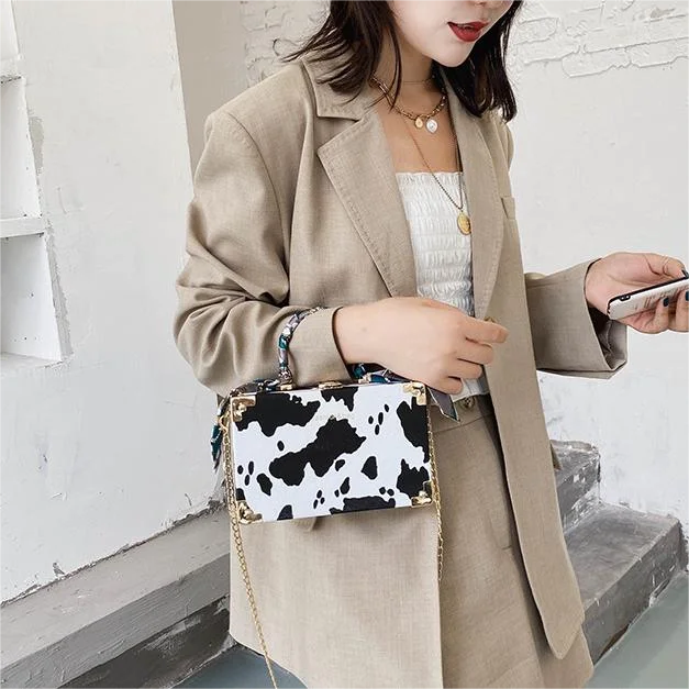 ZX-YL0185 Fashion Pu Leather Crossbody Bags 2022 Crossbody Bag Women Silk Scarf Chain Handbags For Women