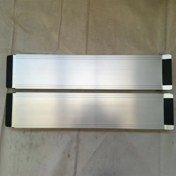 BEIZ Customized size Lightweight Aluminum Alloy Telescopic Portable Folding Wheelchair Ramp for Climbing Stair