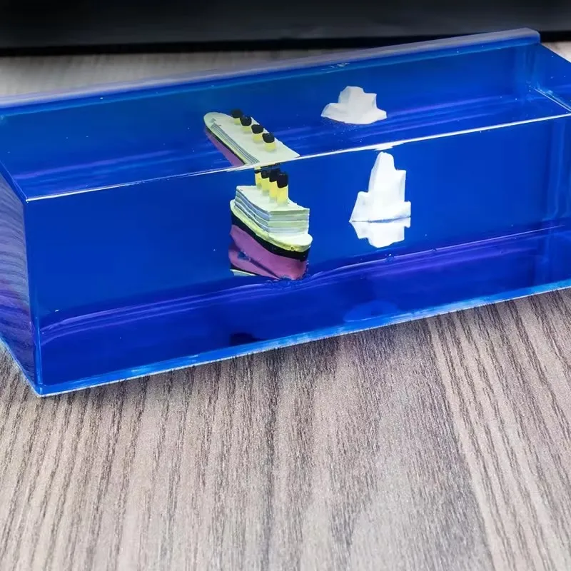 Cruise Ship Fluid Drift Desktop Birthday Gift Home Office Ornament Decompression Decoration Titanic Floating Accessories