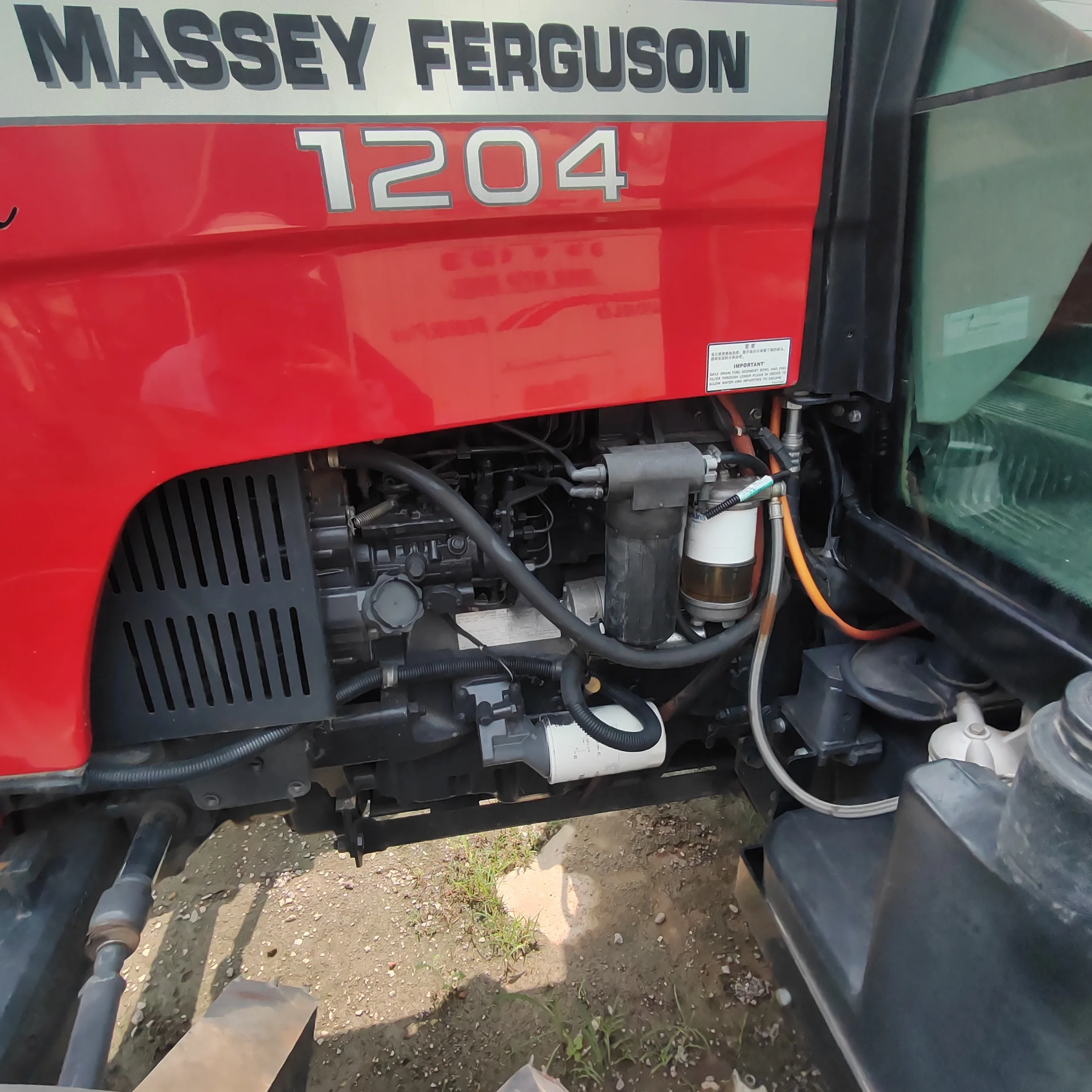 Massey Ferguson Tractors For Sale Mf 1204 120hp Fairly Used And New Mf 385 Tractors With Implements