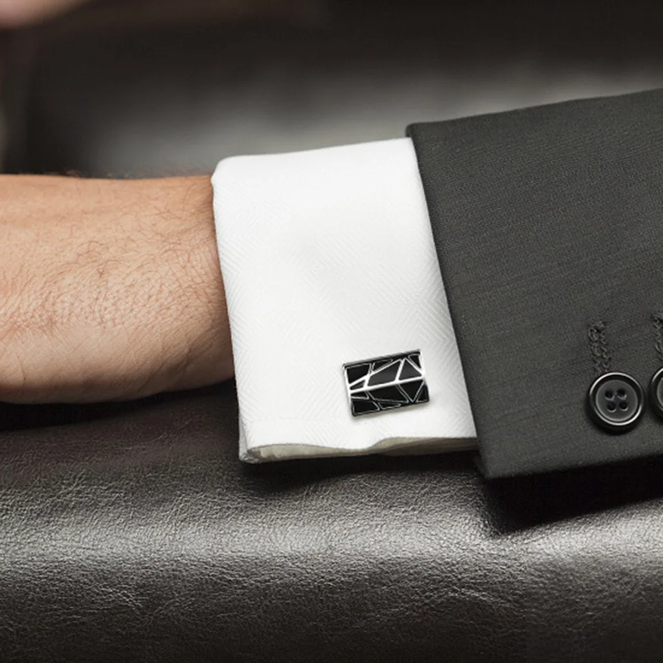 Luxury Custom Engraved LOGO Cufflinks Men Gift with Leather Box Packing Gold/Silver Plating Surface with Enamel