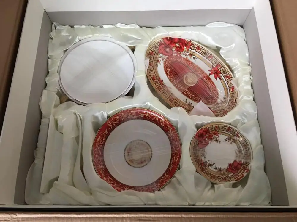 Rose Design Porcelain Dinnerware Sets Hand Painting Fine Bone China Dinner Sets