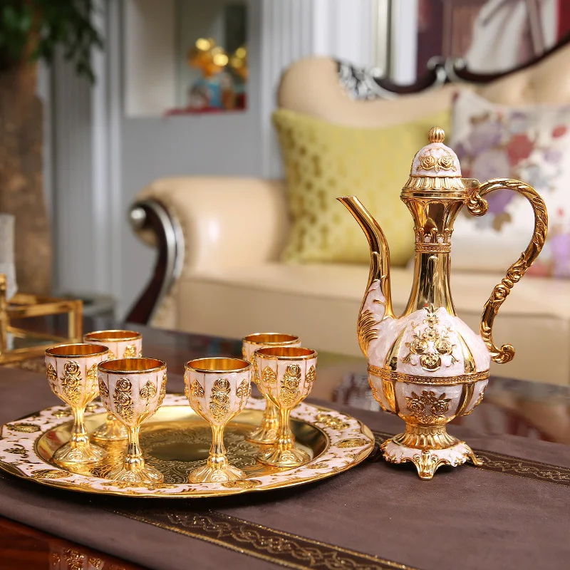 8 pcs Creative Vintage Arabic Europe Style Wedding Gift Decoration Metal Gold  Wine set wine Jug