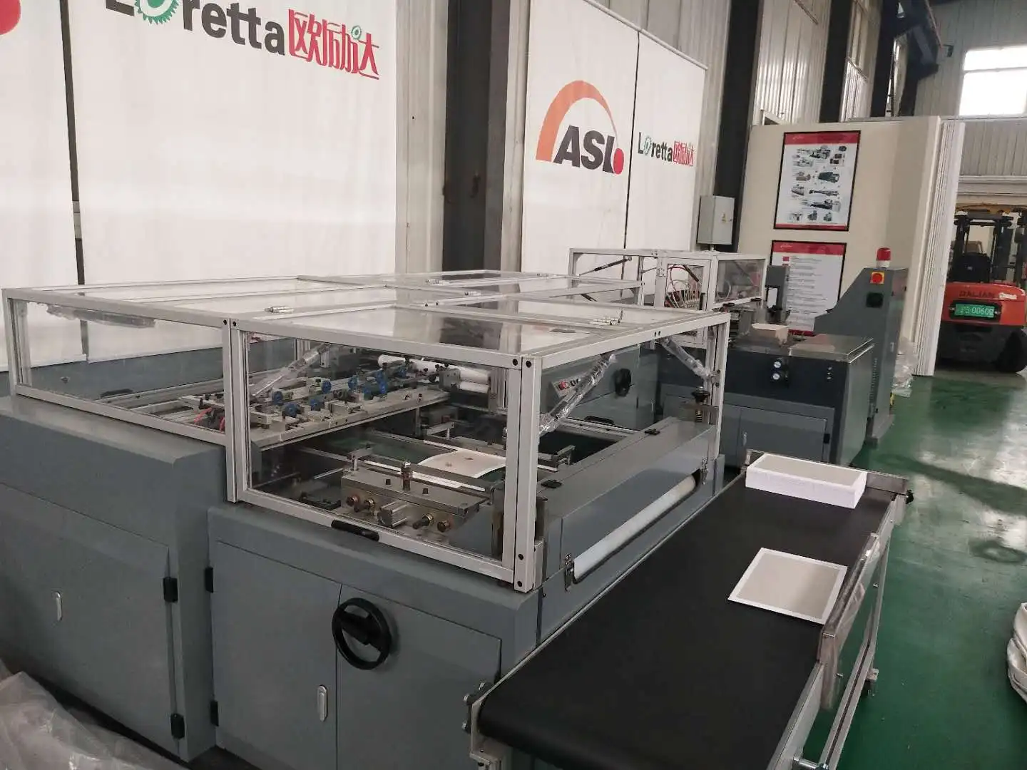 CACM-460B полностью автоматическая переплетная машина машины жесткий чехол делая машину для изготовления обложек книг коробок