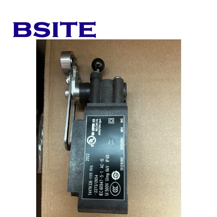 T4V7H336-11YR-RVA-22722654 Schmersal Escalator Travel Limit Switch Self-Locking Manual Reset Escalator Parts