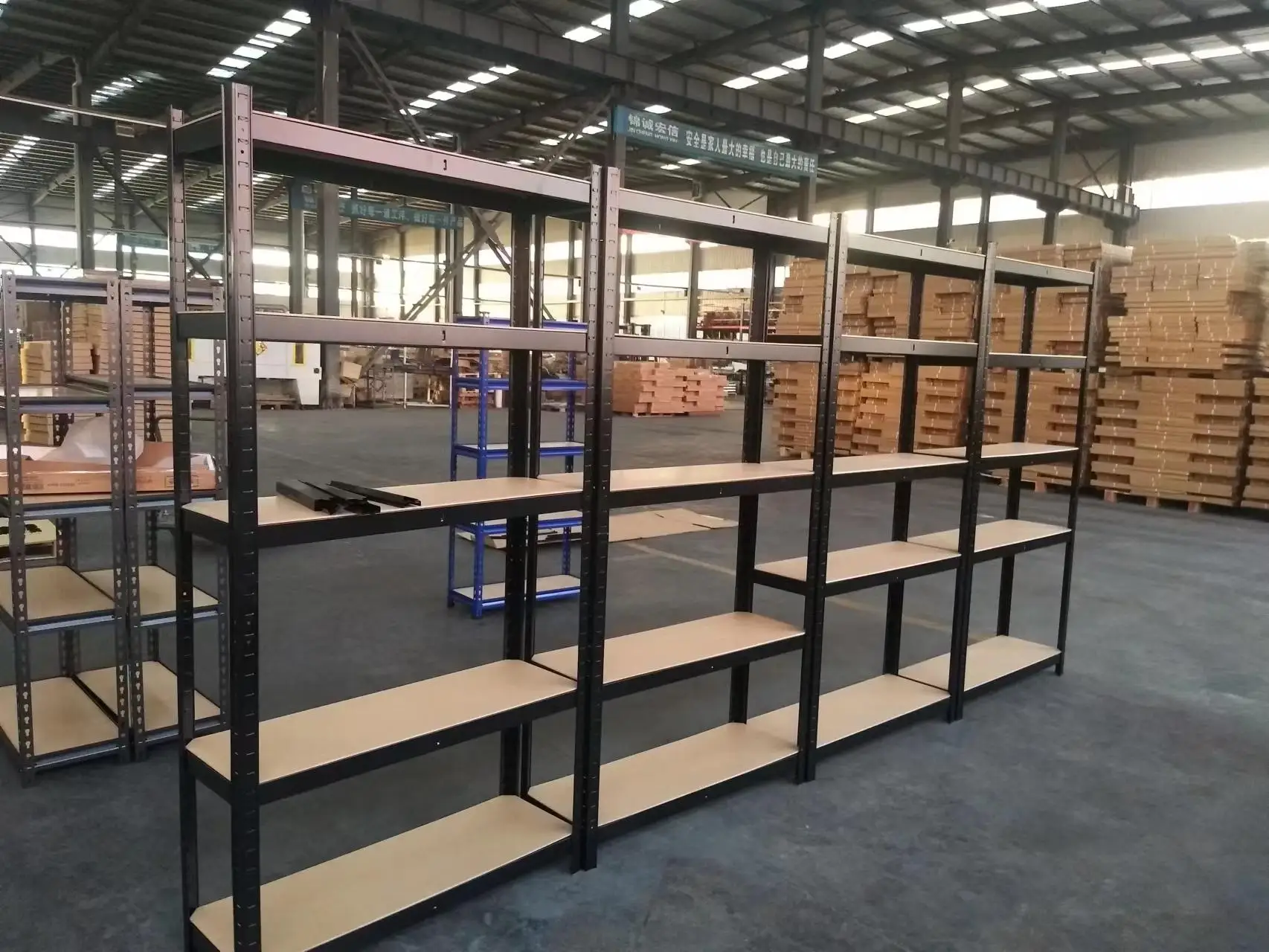 Medium Duty Galvanized Steel/Metal Storage Rack Shelves Industrial Shelving Boltless Shelf