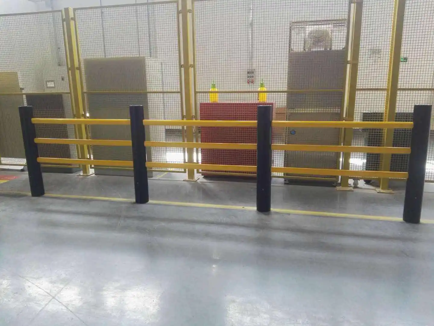 Wholesale high quality municipal road guardrail highway parking plant isolation traffic safety barrier