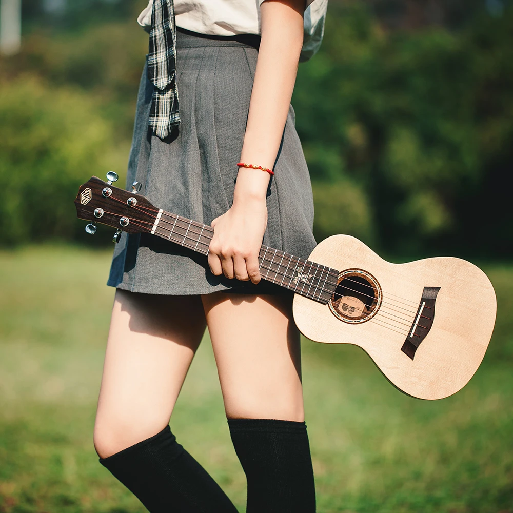 23 Inch  Ukulele Spruce front panel Solid wood Ukulele With high quality piano bag