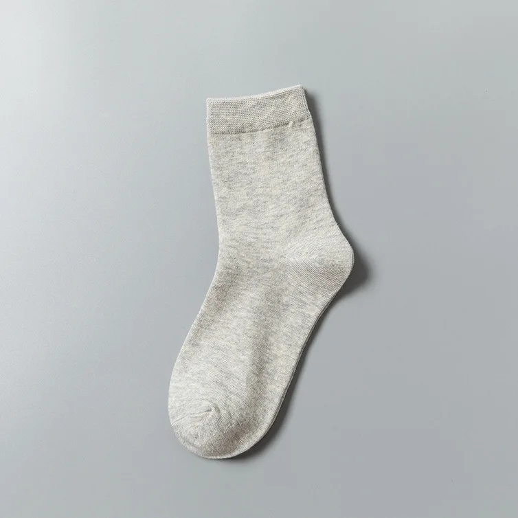 Сделать свой собственный лейбл бамбуковые носки до лодыжки для мужчин; Цвет черный белый делового стиля