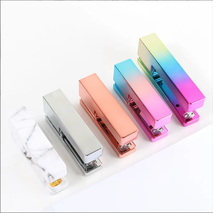 Office school desktop fancy new design stapler cute pink plastic stapler 24/6 labor-saving 2-25 sheet stapler