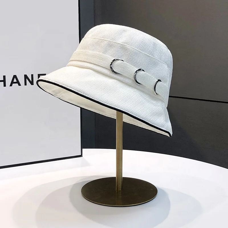 Wholesale Floppy Beach Travel Sun Hat Wide Brim Foldable Packable Women Fashon Designer Black White Bucket Hat With Metal Rings