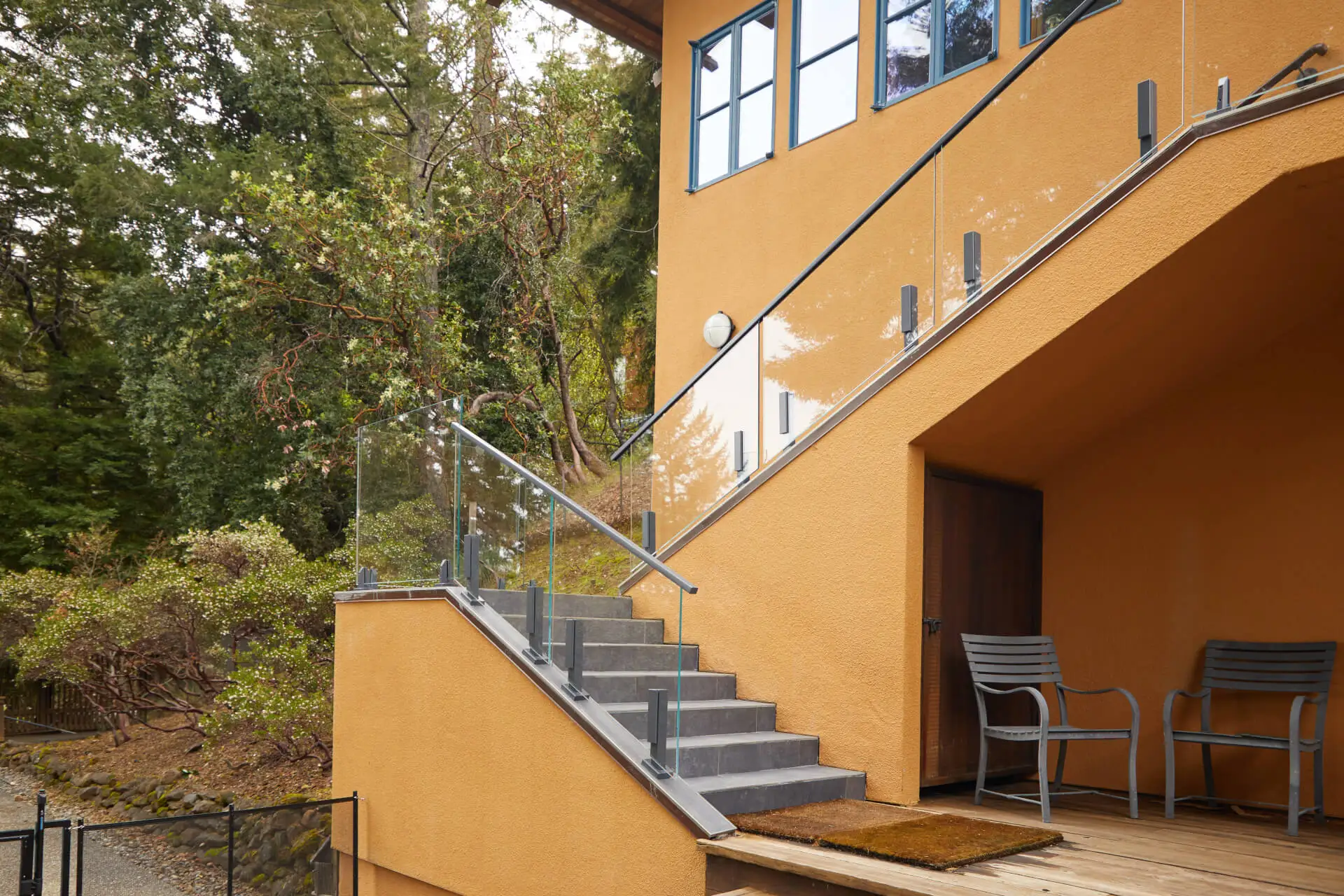 Stainless Steel 304 316 Balustrades Metal Frameless Glass Railing For porch and exterior decking Talon Spigots Glass Railing