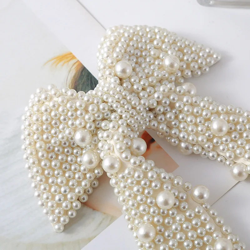 2024 Latest Design Fashion Pearl Bow Knot Hairpins Luxury Elegant White Pearls Bowknot Barrette Hair Clips For Bridal Wedding