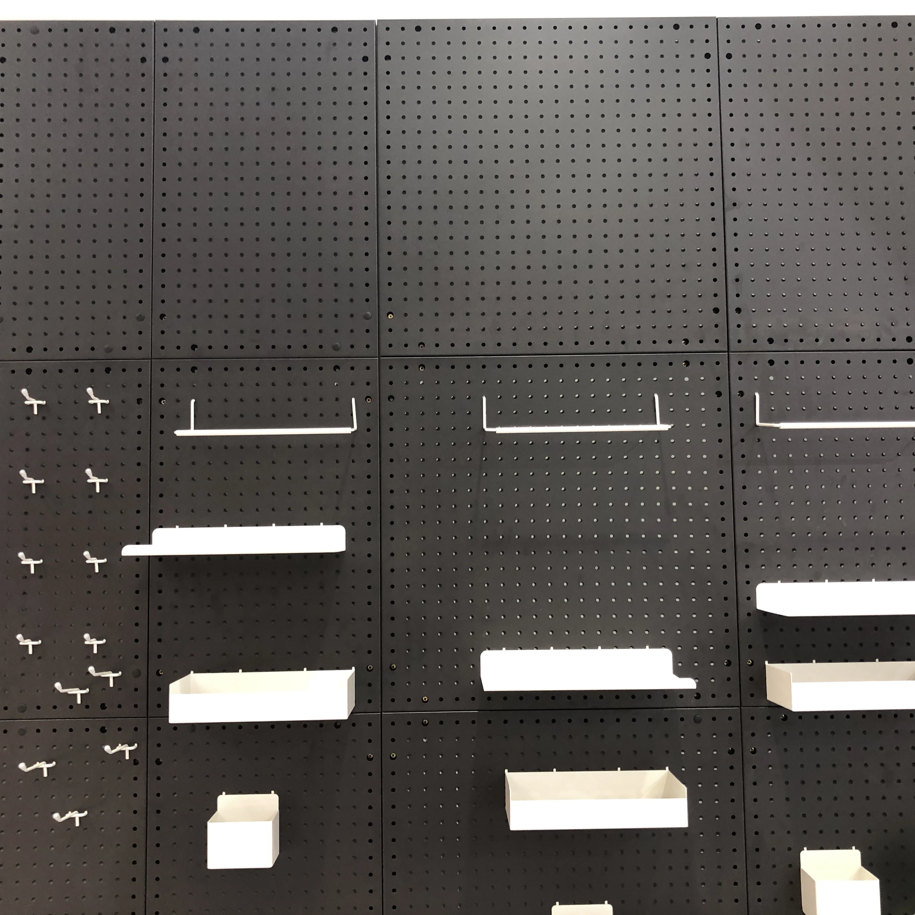 CHENHF Metal Pegboard Baskets and Peg Board Racks Pegboard Hooks for Organizing Display Various Tools