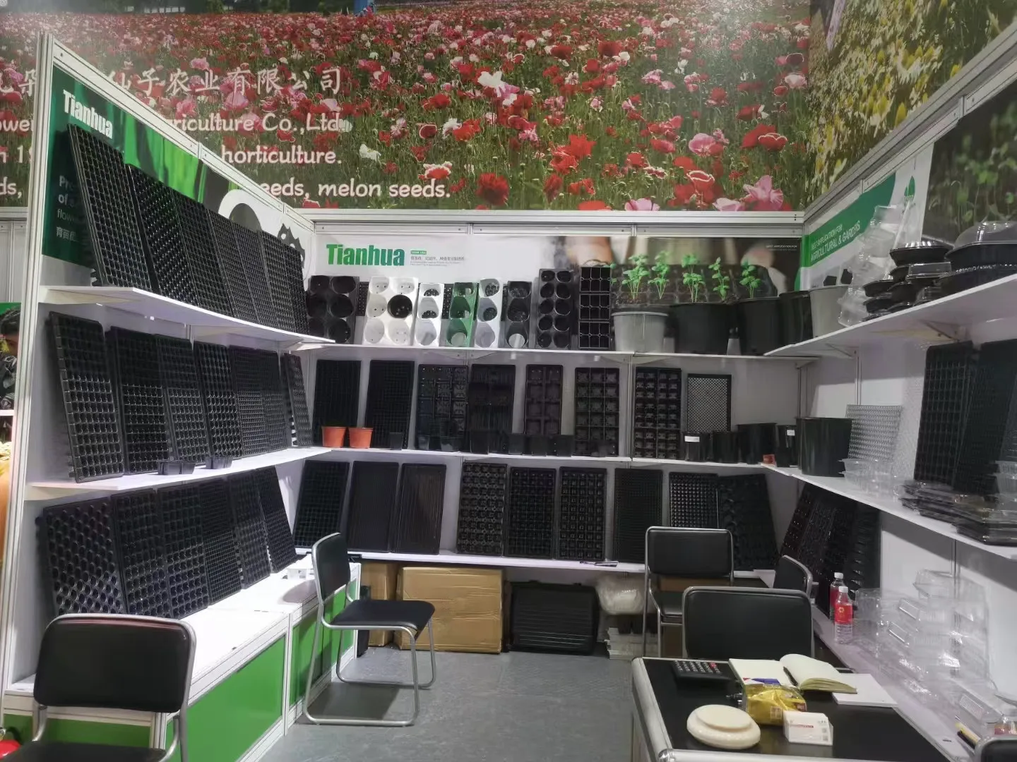 High Quality Durable 128 Cell PP Plastic Plant Seed Nursery Tray Vegetable Seedling Starter Germination Growing Plug Tray