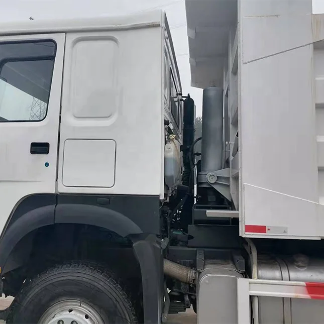 Second hand 6X4 371 Chinese brand HOWO dump truck for hauling and unloading of heavy materials with good condition in stock