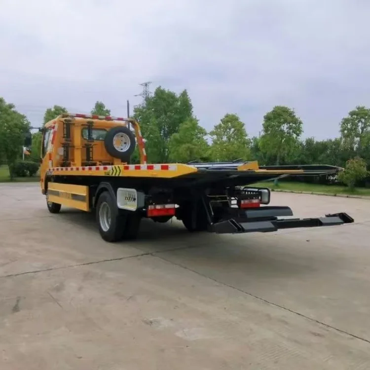 Full rollback tow sport car motorcycle with remote control of the used and new 3 ton one tow two road rescue vehicle