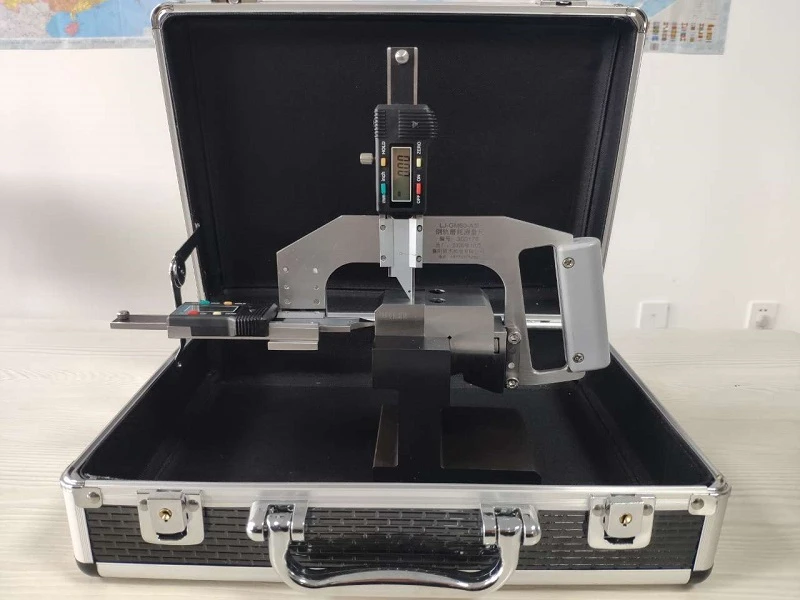 Rail profile wear gauge for rail head loss measurement