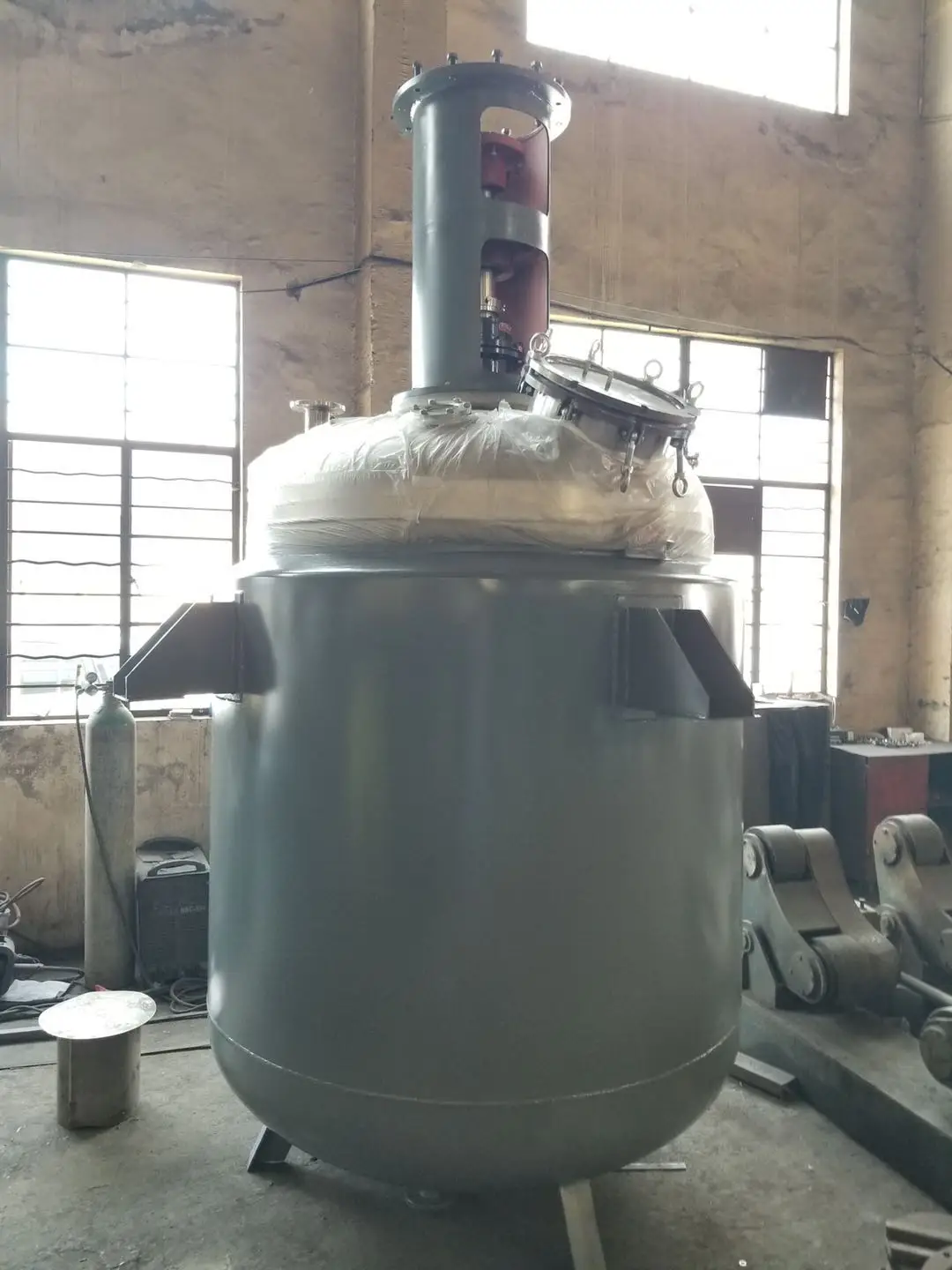 
Stainless steel food beverage resin CSTR jacket kettle with agitator industrial mixer 