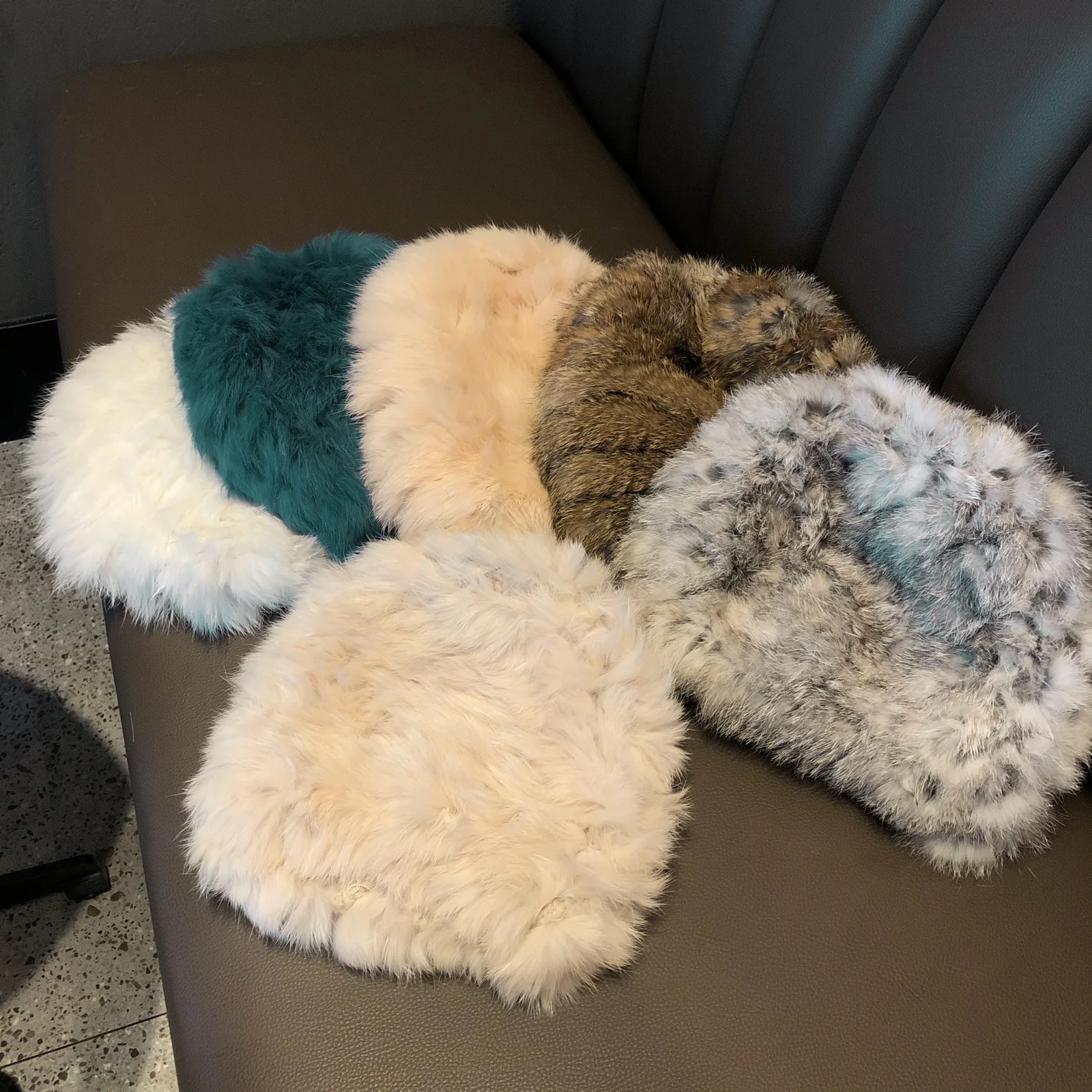 Мех кролика пуловер шляпа тканый для защиты от холода и теплота шерсть вязанное одеяло «хвост русалки» для женщин; Теплые зимние плюшевые тапочки шапки-бини