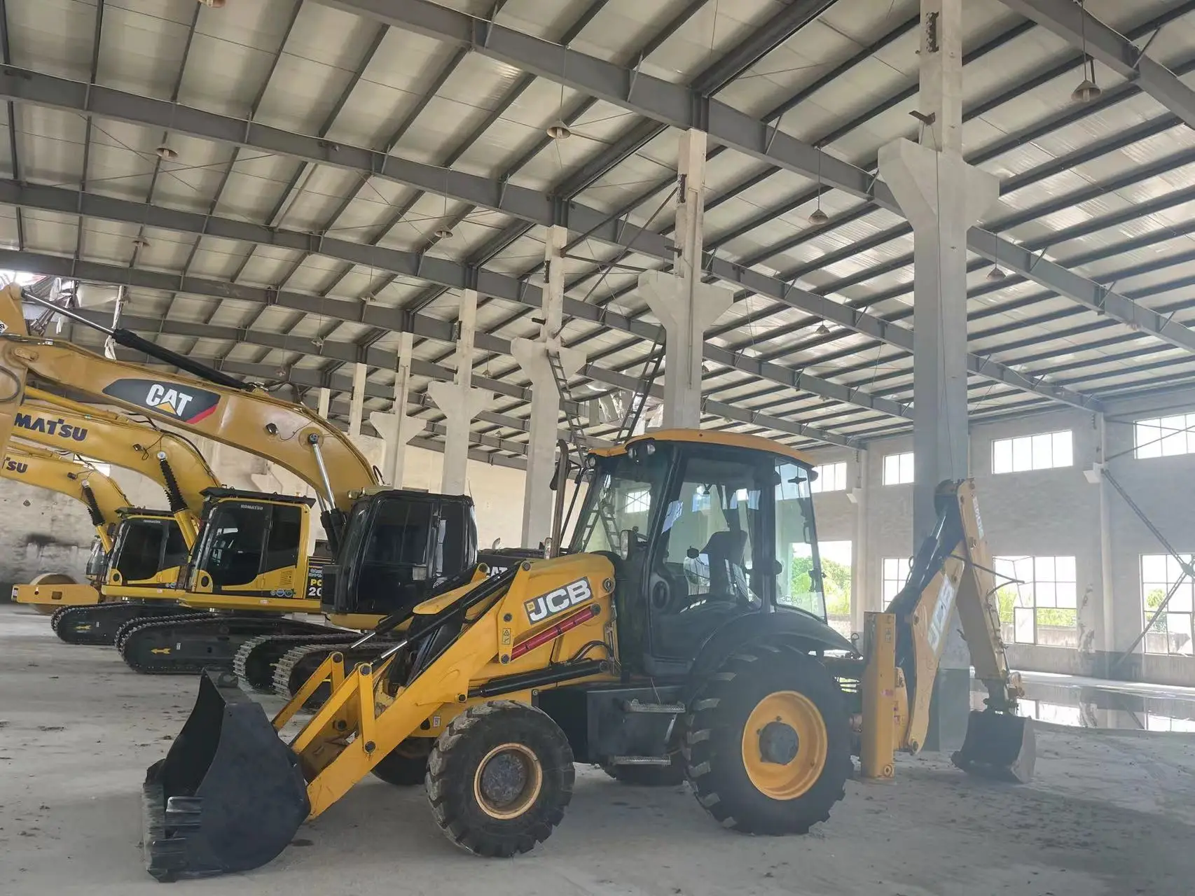 Б/у JCB 3CX 8-тонный экскаватор-погрузчик погрузчик-экскаватор 3cx-4t Подержанная машина