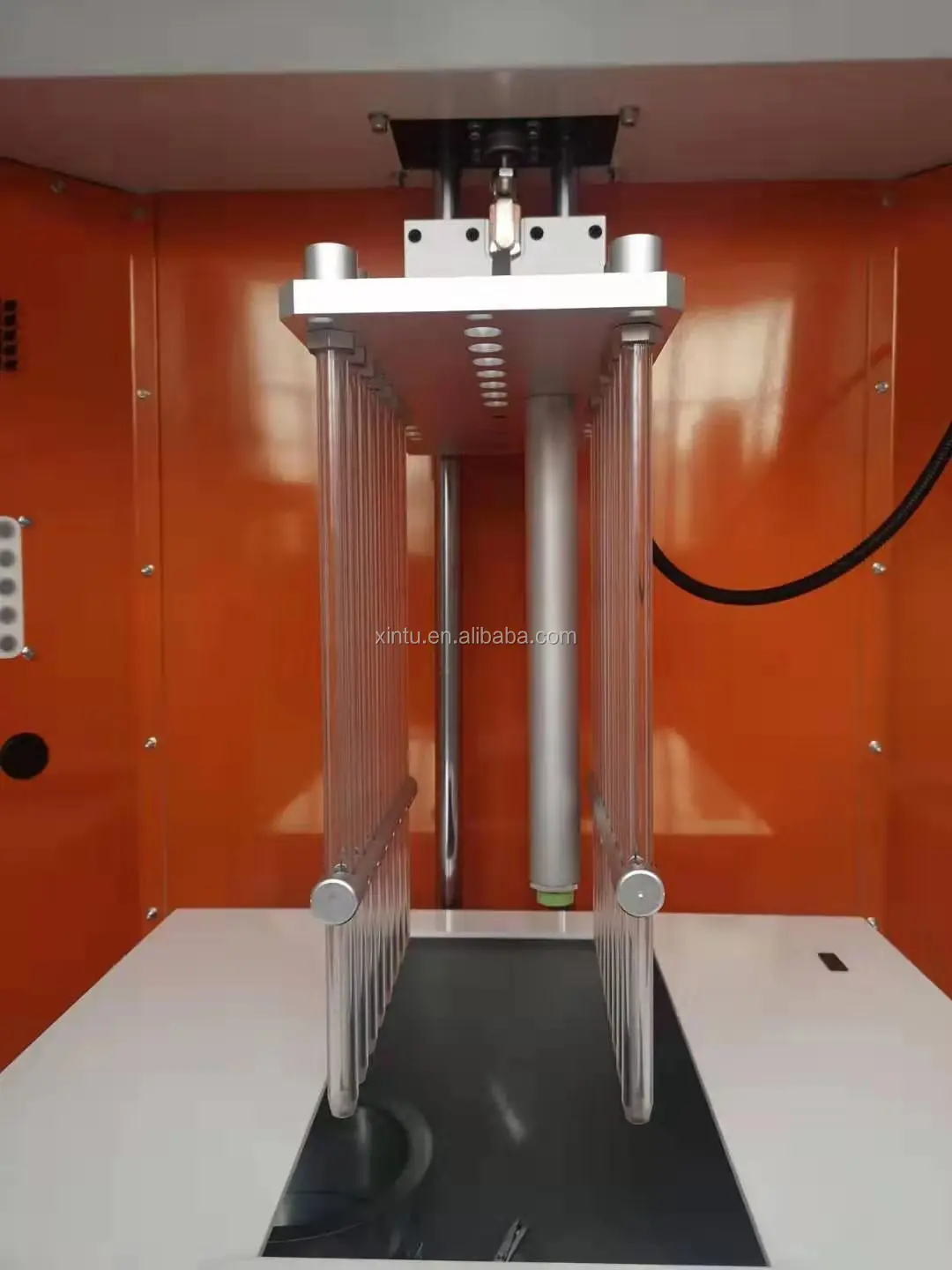 Automatic Powder Feeder Center in the Powder Coating Line System