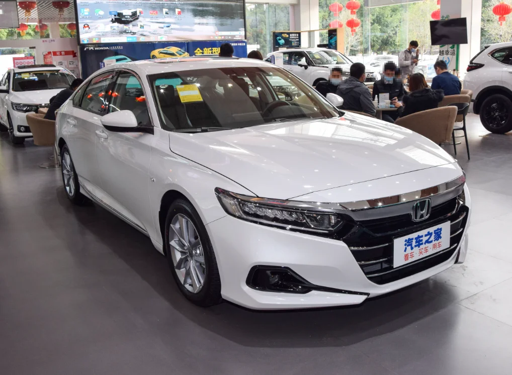 Лидер продаж подержанные и дешевые автомобили 2022 бензиновый автомобиль Honda Accord 2018 10-го поколения автомобильные запчасти
